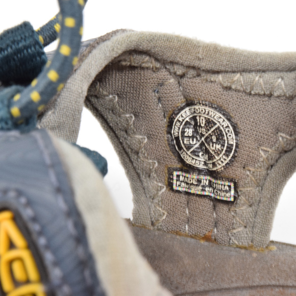 Keen Sandals Little Kid Size 10 Waterproof Hiking Summer Play Beach Fun Travel - Picture 8 of 8